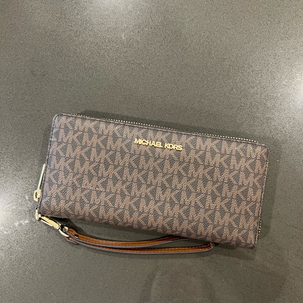 Michael Kors Signature Brown Wristlet Wallet
